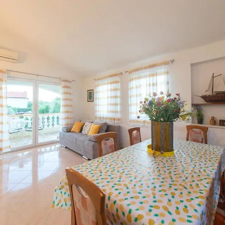 Apartamento Lenka *