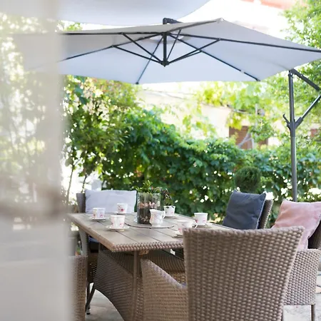 Lenka Apartamento Ugljan